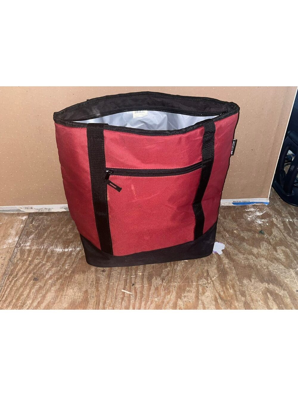 Durable Red and Black Tote Bag keeps cold